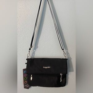 NWT Baggallini Crossbody Bag with Adjustable, Removable Strap